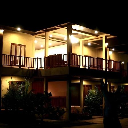 Phutawanchomdow Hotel Amphoe Tha Li Exterior photo