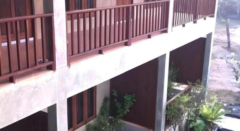 Phutawanchomdow Hotel Amphoe Tha Li Exterior photo