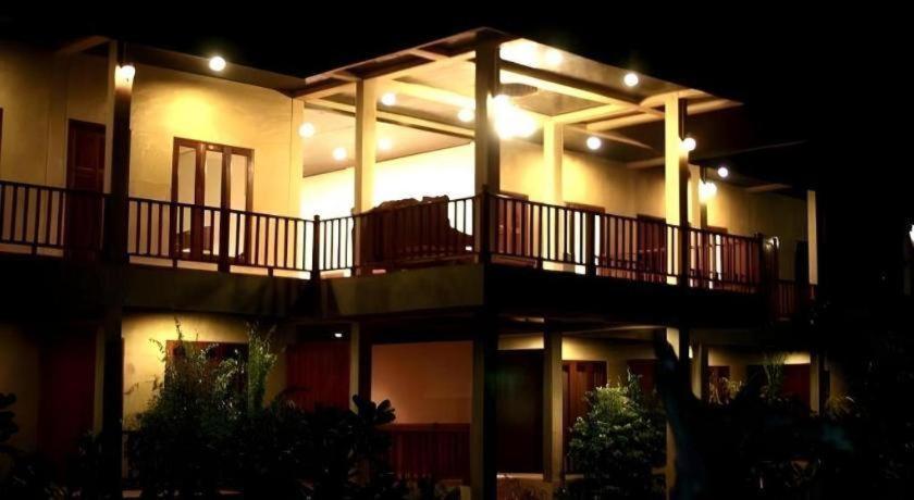 Phutawanchomdow Hotel Amphoe Tha Li Exterior photo